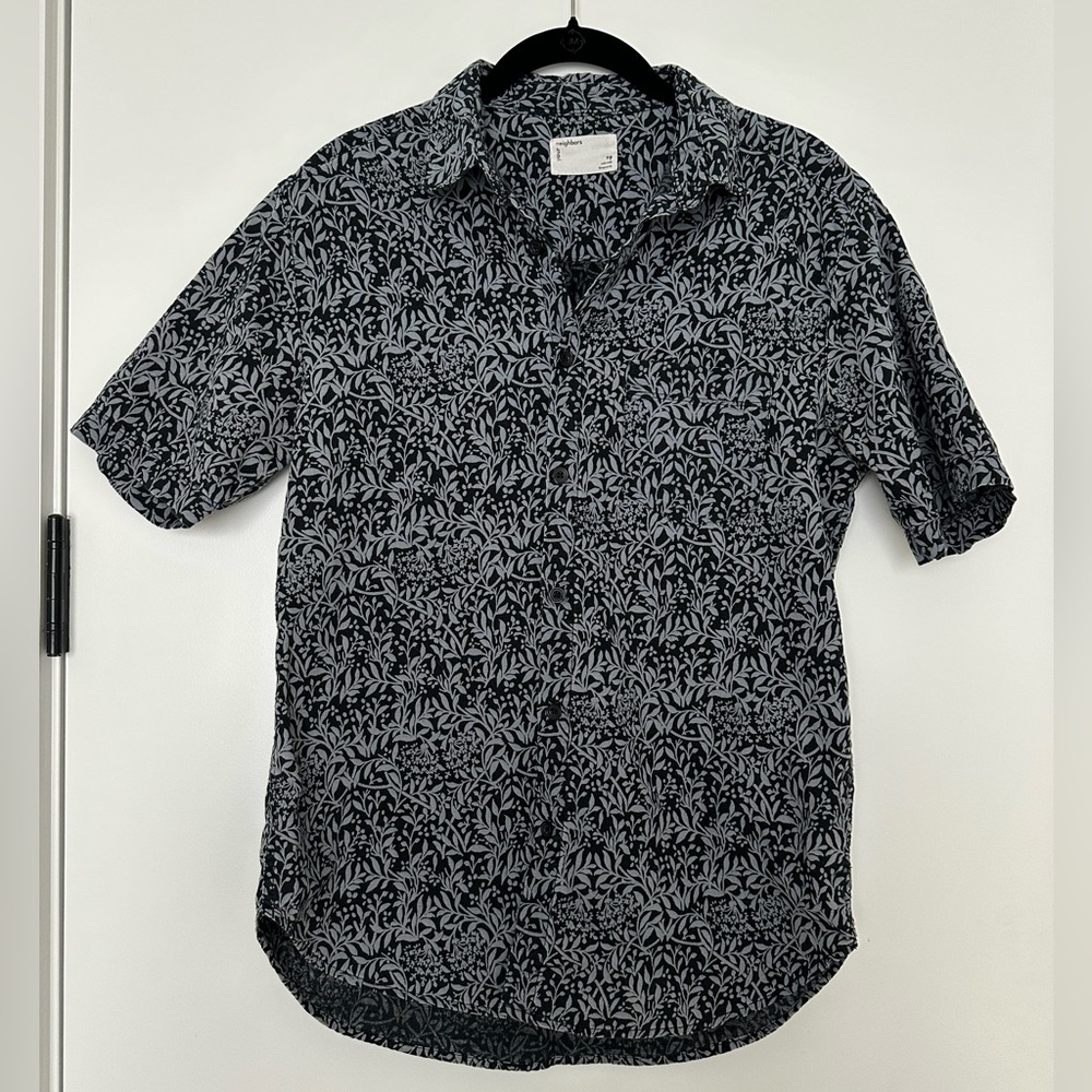 Your Neighbors Short Sleeve Button Down Navy Blue Print Small
